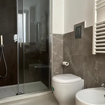 Konukevi Terrazza Carbonara