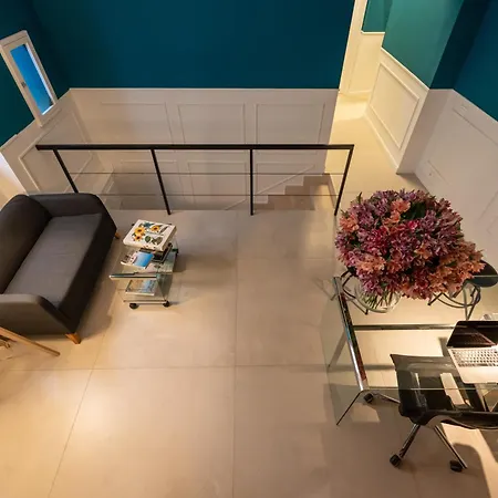 Terrazza Carbonara Konukevi