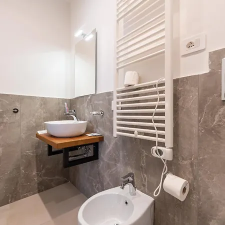 Konukevi Terrazza Carbonara