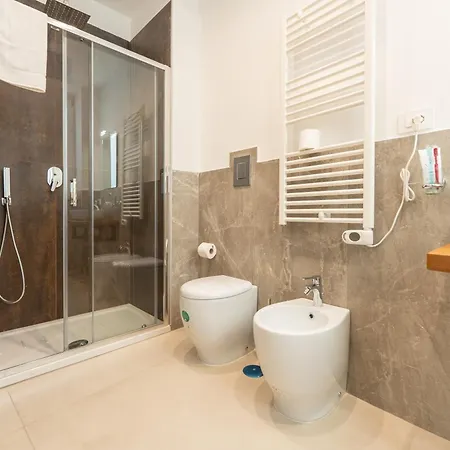 Terrazza Carbonara Konukevi *